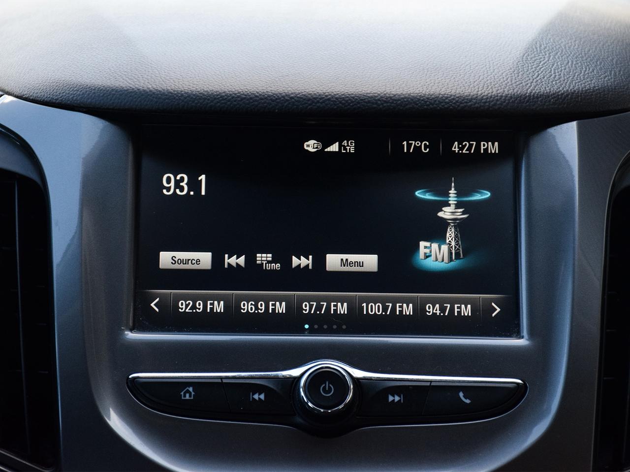 2018 Chevrolet Cruze LT ~Heated Seats ~Carplay ~Alloys ~Camera ~LOW KM Photo