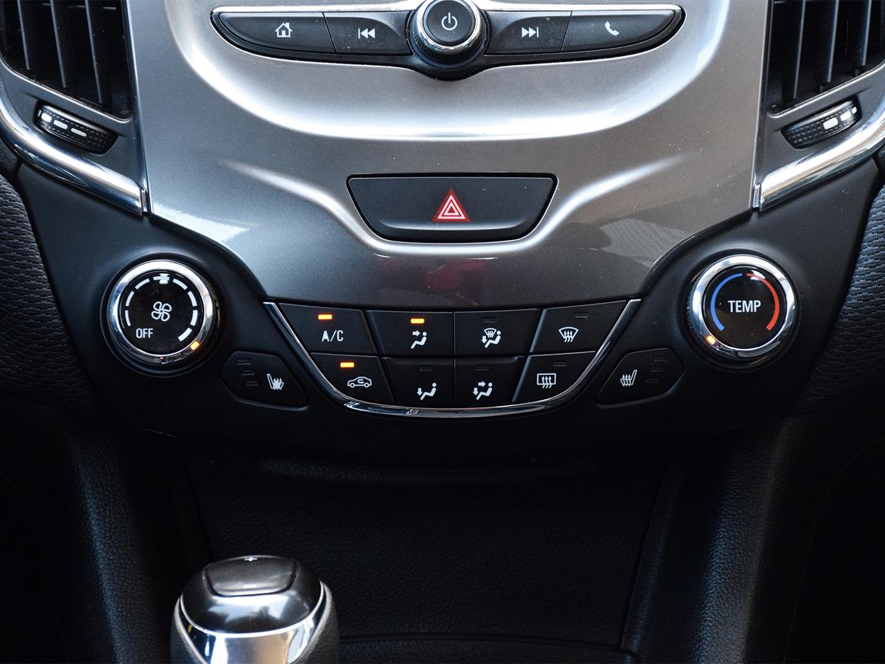 2018 Chevrolet Cruze LT ~Heated Seats ~Carplay ~Alloys ~Camera ~LOW KM Photo