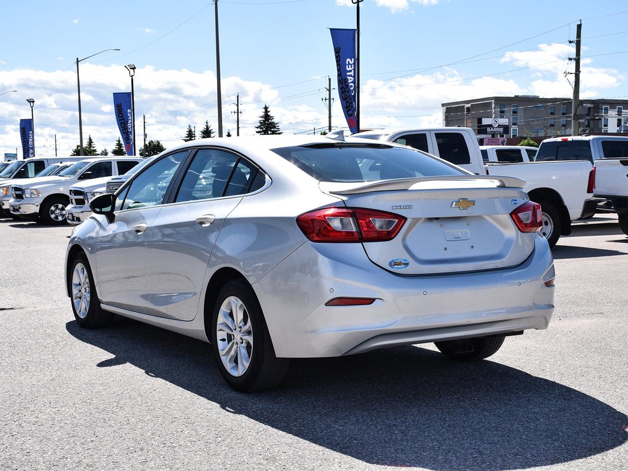 2019 Chevrolet Cruze Diesel ~Heated Seats ~Bluetooth ~Carplay ~Camera Photo