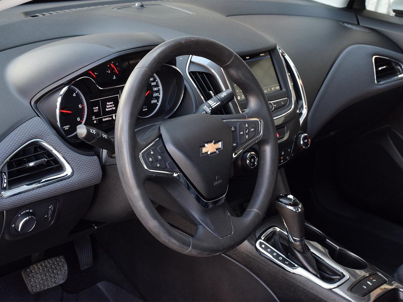 2019 Chevrolet Cruze Diesel ~Heated Seats ~Bluetooth ~Carplay ~Camera Photo