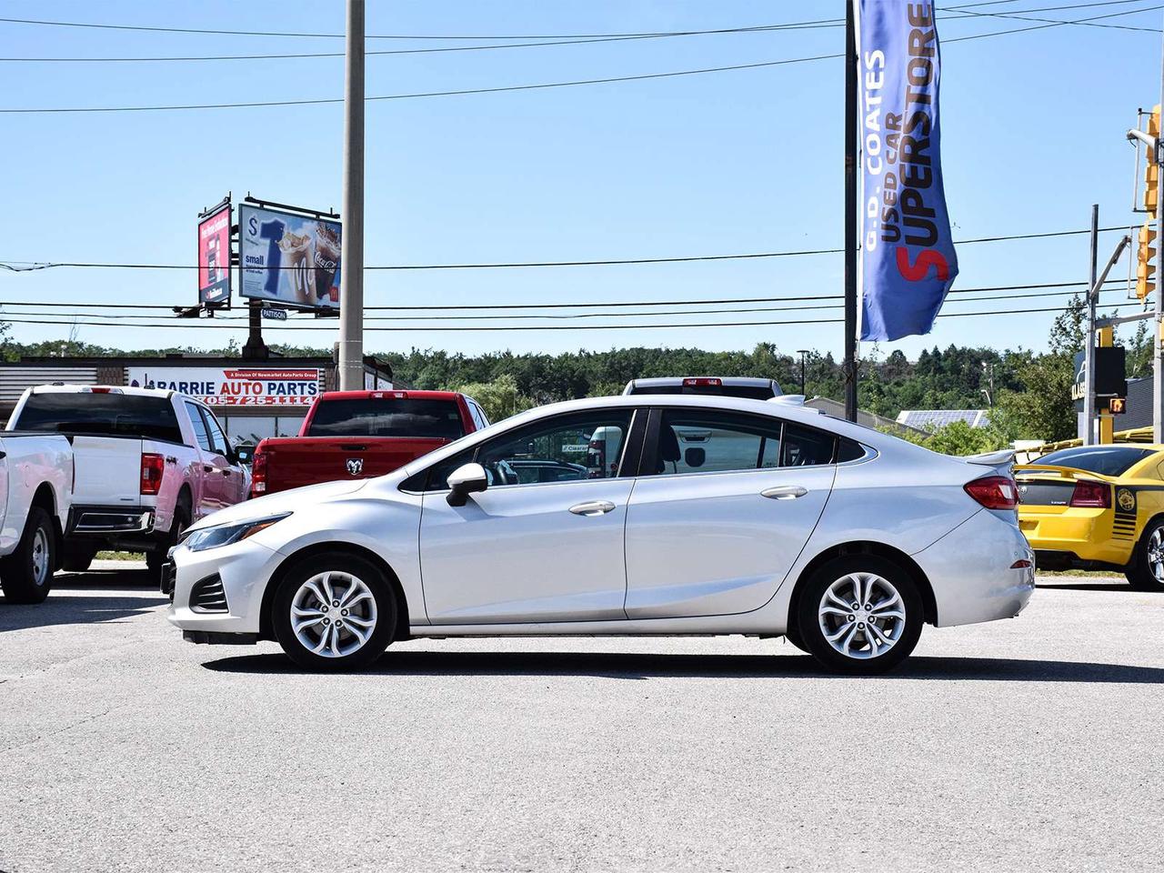 2019 Chevrolet Cruze Diesel ~Heated Seats ~Bluetooth ~Carplay ~Camera Photo