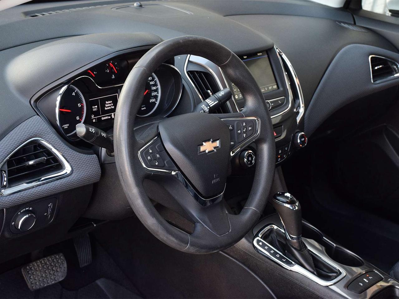 2019 Chevrolet Cruze Diesel ~Heated Seats ~Bluetooth ~Carplay ~Camera Photo