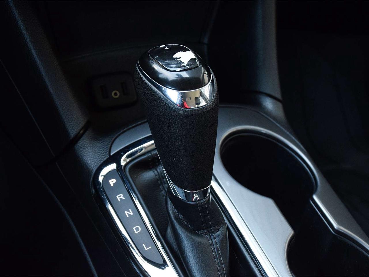 2019 Chevrolet Cruze Diesel ~Heated Seats ~Bluetooth ~Carplay ~Camera Photo