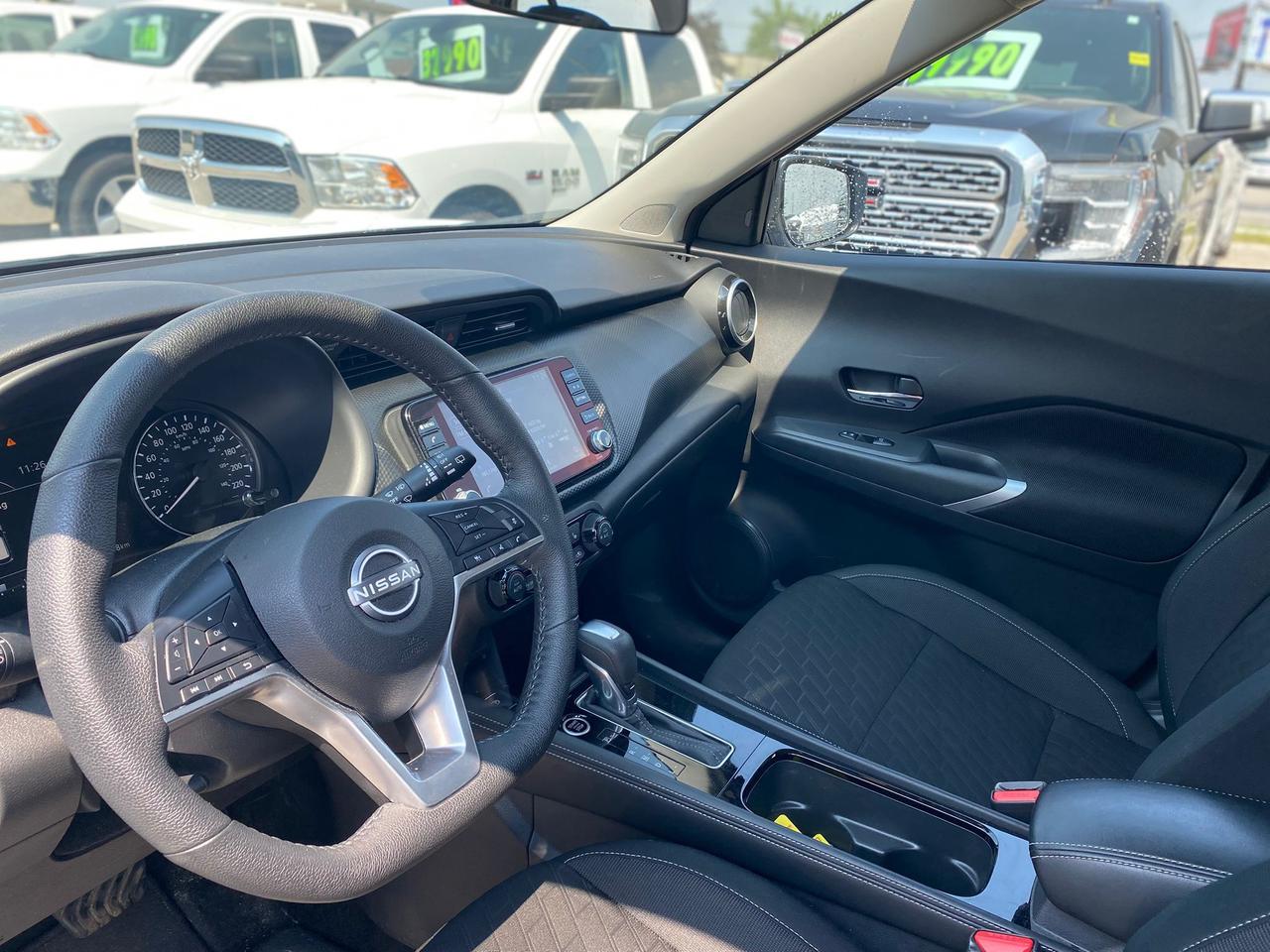 2025 Nissan Kicks Play SV ~Heated Seats + Wheel ~Carplay ~Bluetooth ~Cam Photo