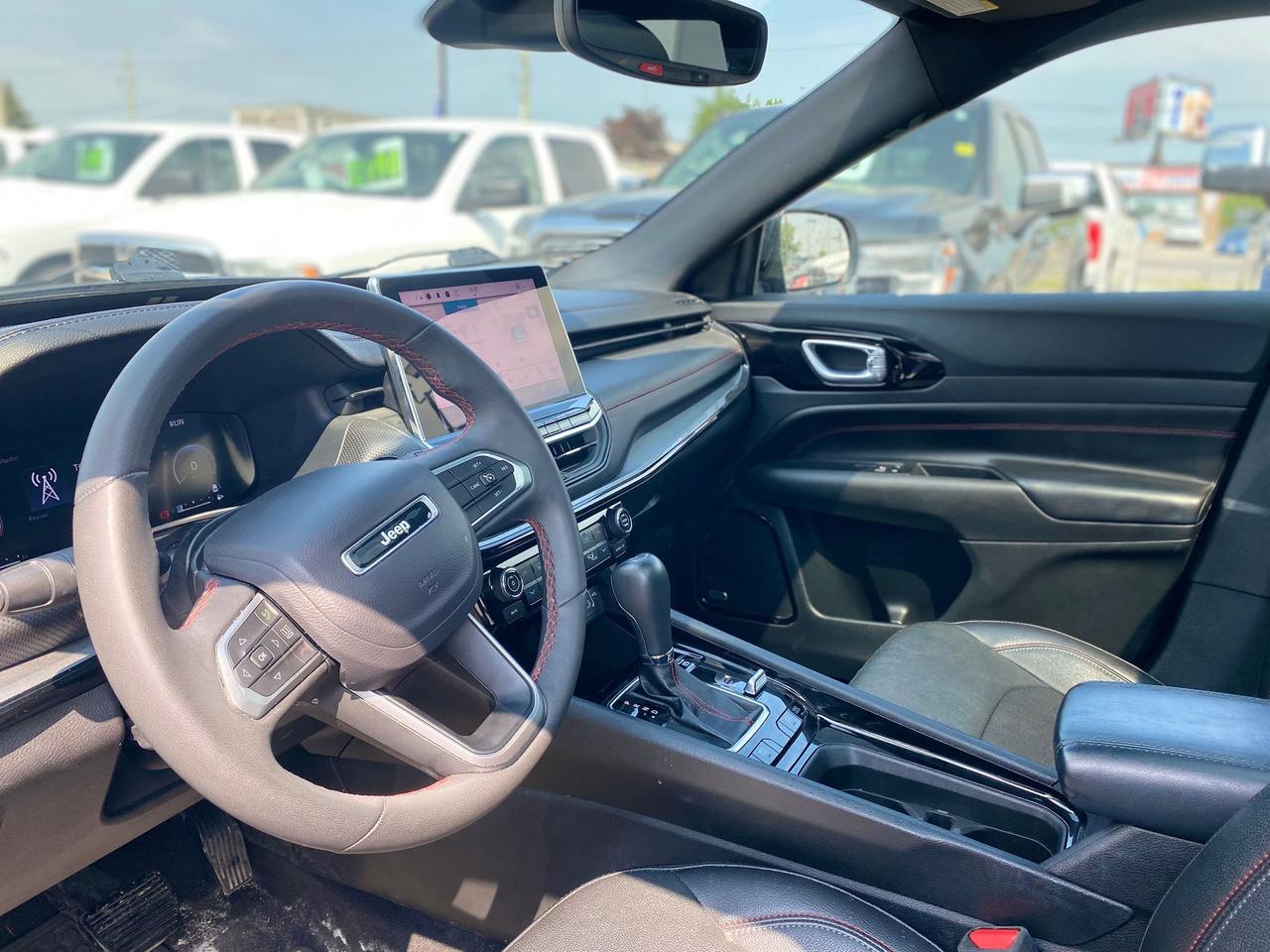 2024 Jeep Compass Trailhawk 4x4 ~Nav ~Heated Leather ~Moonroof ~Cam Photo