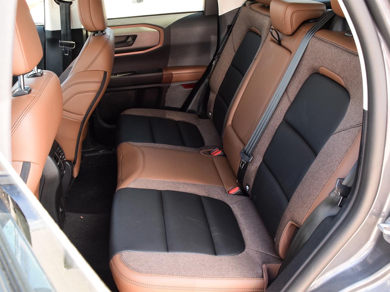 2025 Ford Bronco Sport Outer Banks 4x4 ~Heated Leather ~Blind Spot ~Cam Photo