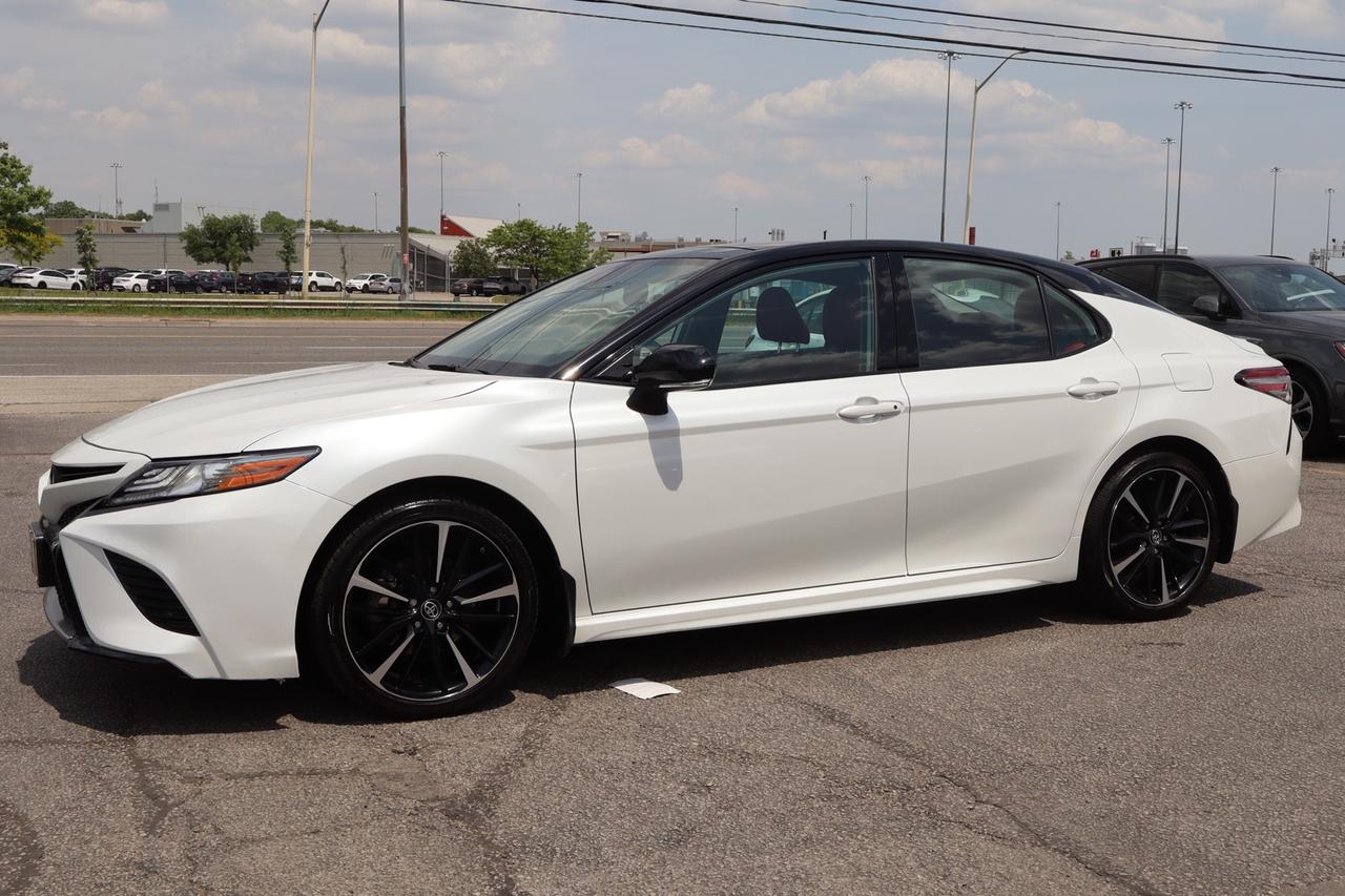 2019 Toyota Camry XSE   RED INTERIOR Photo