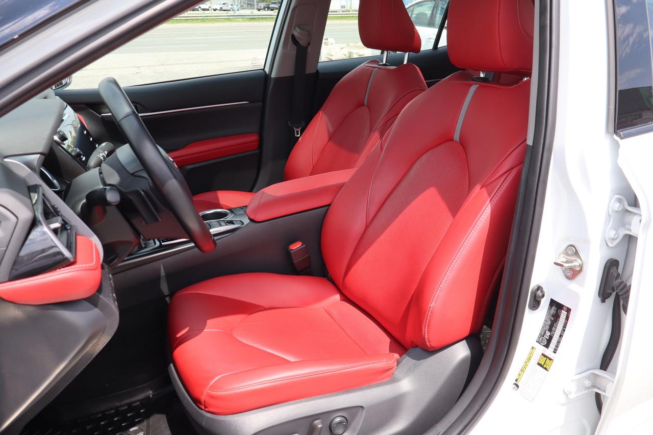 2019 Toyota Camry XSE   RED INTERIOR Photo