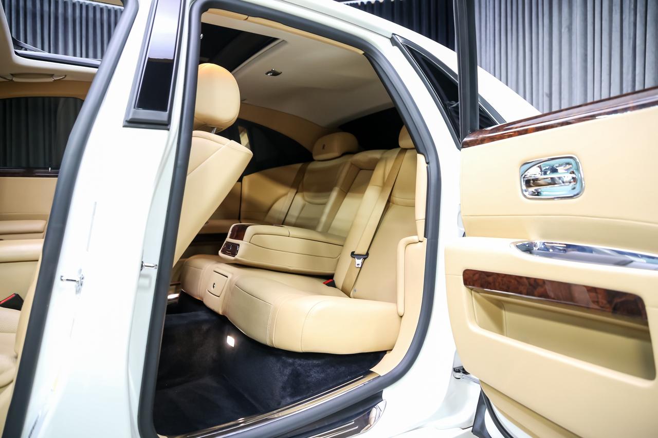 2015 Rolls-Royce Ghost SERIES II V12 SEDAN FULLPPF PICNICTABLE PANOROOF Photo