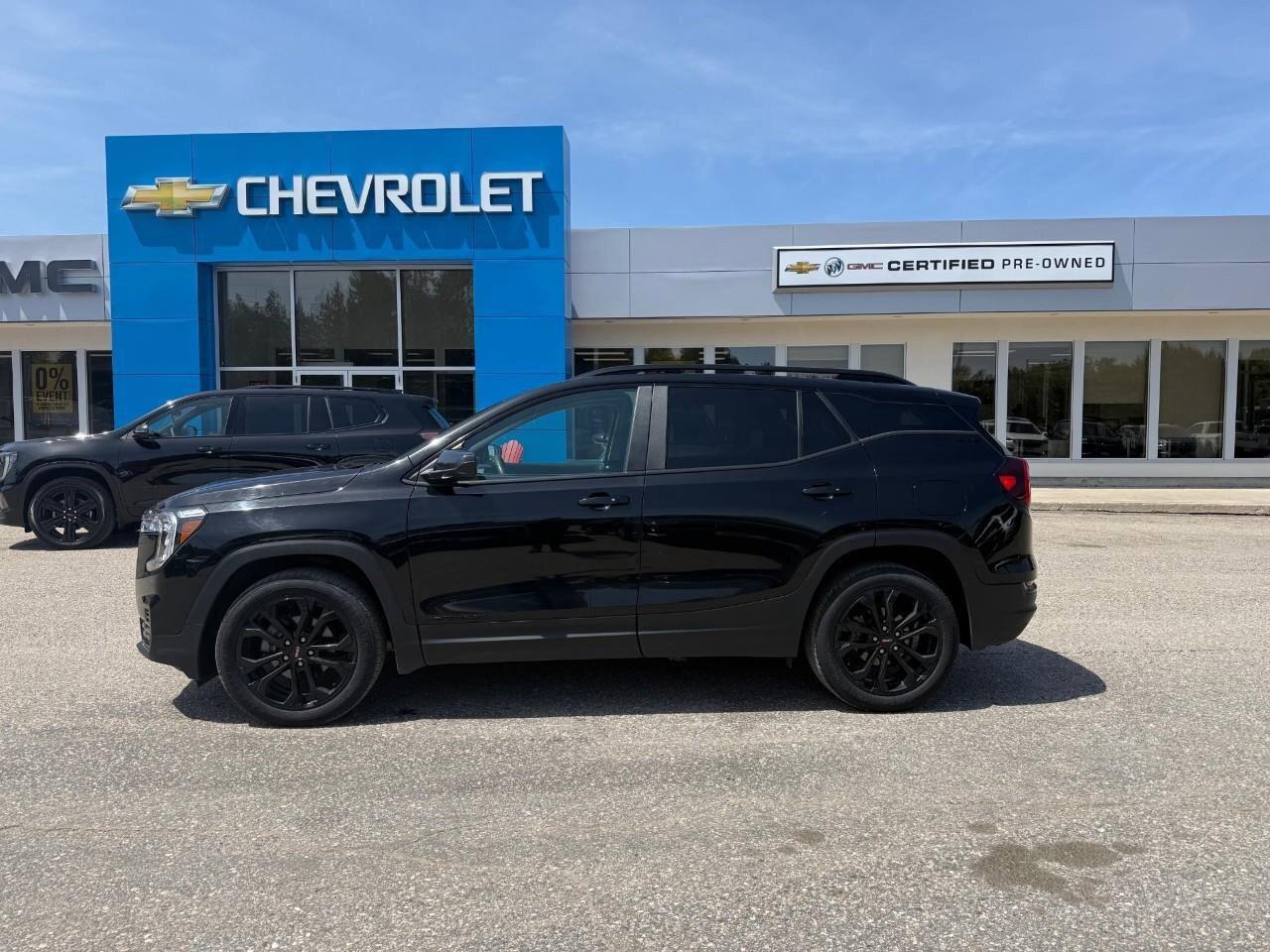 2022 GMC Terrain SLE LEASE RETURN. SUNROOF. ALL WEATHER MATS. LUGGA Photo
