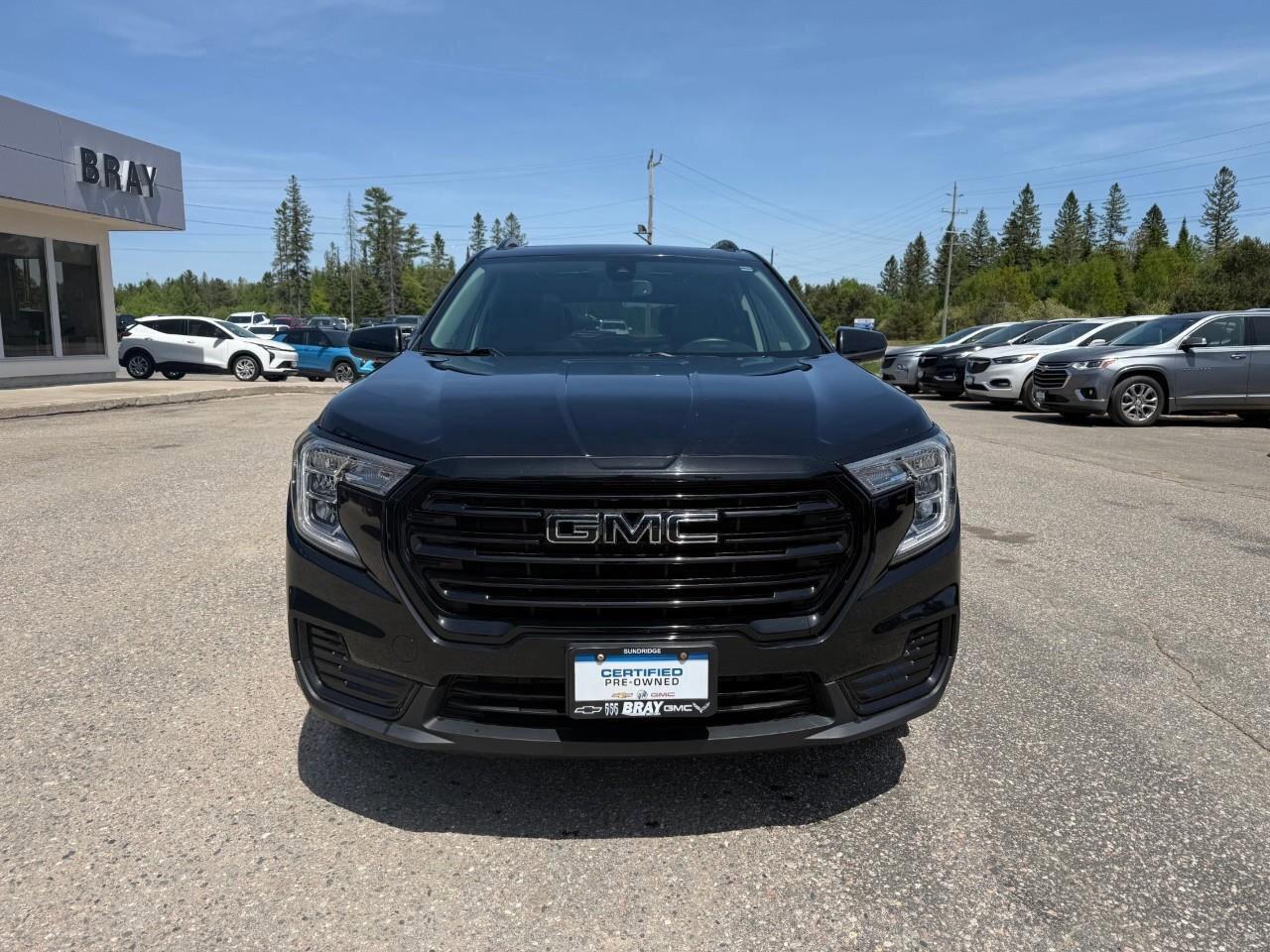 2022 GMC Terrain SLE LEASE RETURN. SUNROOF. ALL WEATHER MATS. LUGGA Photo