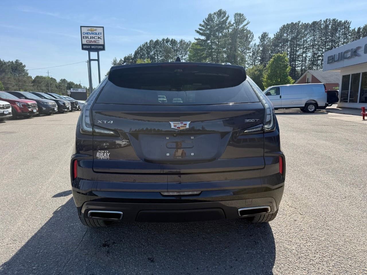2024 Cadillac XT4 AWD Sport ALL WEATHER MATS. PANORAMIC SUNROOF. LEA Photo4