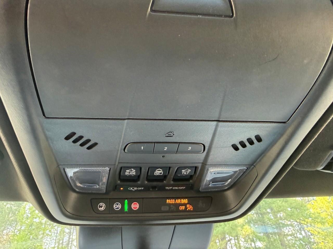 2024 Cadillac XT4 AWD Sport ALL WEATHER MATS. PANORAMIC SUNROOF. LEA Photo
