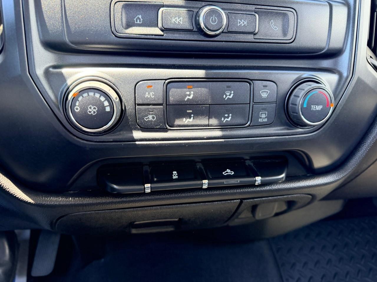 2019 GMC Sierra 1500 Limited SLE ELEVATION, 5.3L V8, 4X4, ALLOYS, CLOTH DOUBLE Photo