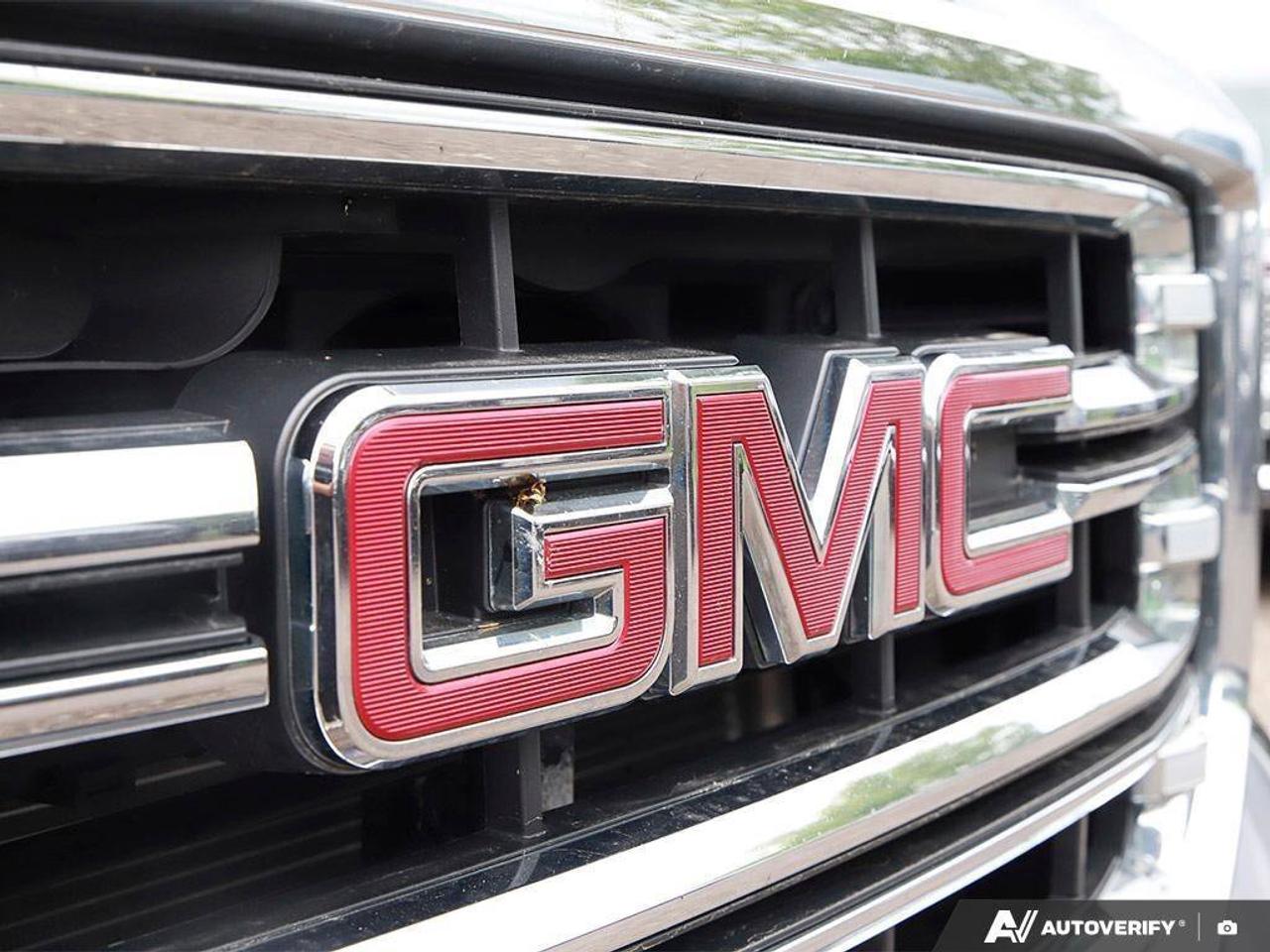 2017 GMC Sierra 1500 SLTSLT PREMIUM PLUS, 5.3L V8, 4X4, ALLOYS, LEATHER Photo