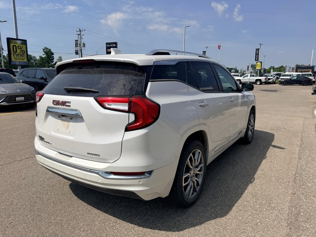 2022 GMC Terrain DenaliDENALI, 1.5L 4-CYL, AWD, ALLOYS, LEATHER, HU Photo