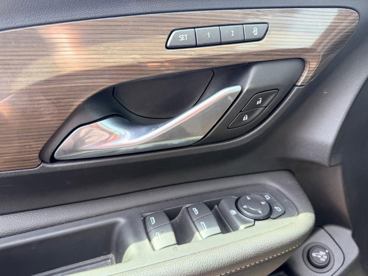 2022 GMC Terrain DenaliDENALI, 1.5L 4-CYL, AWD, ALLOYS, LEATHER, HU Photo