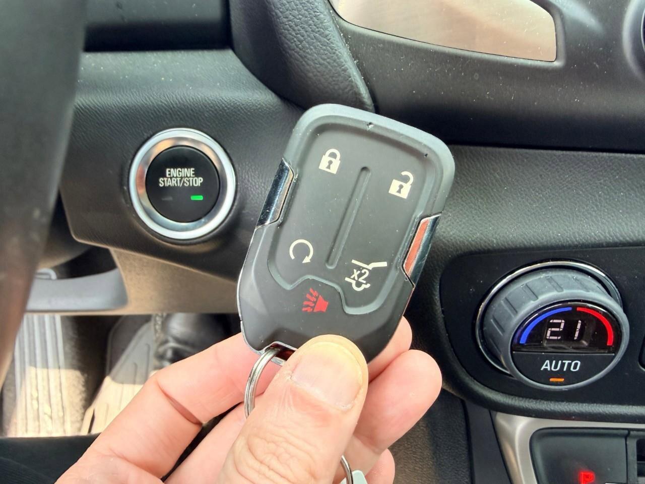 2022 GMC Terrain DenaliDENALI, 1.5L 4-CYL, AWD, ALLOYS, LEATHER, HU Photo