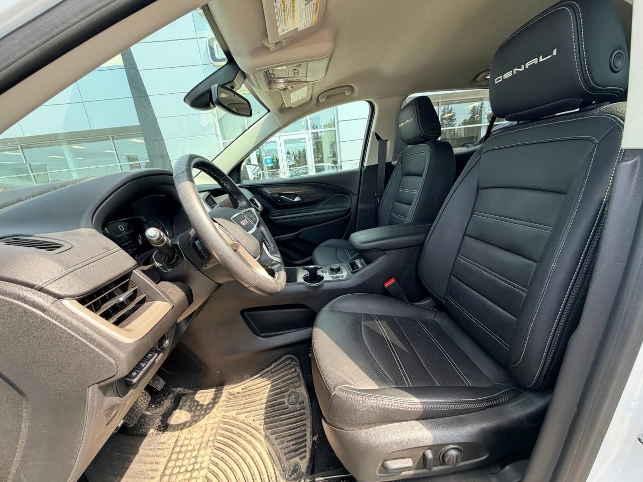 2022 GMC Terrain DenaliDENALI, 1.5L 4-CYL, AWD, ALLOYS, LEATHER, HU Photo