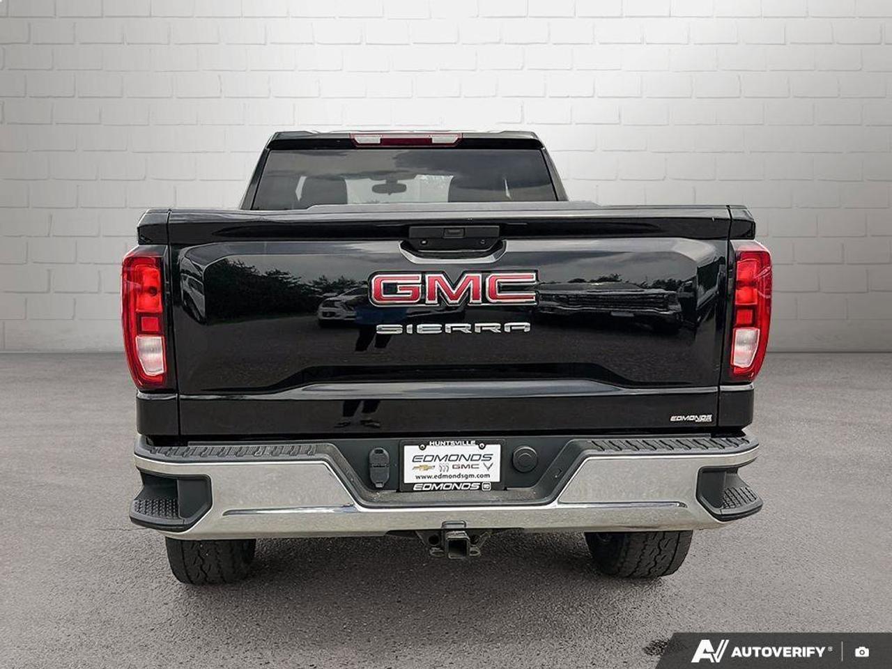 2020 GMC Sierra 1500 One Owner   Keyless Entry   Trailer Brake Controll Photo