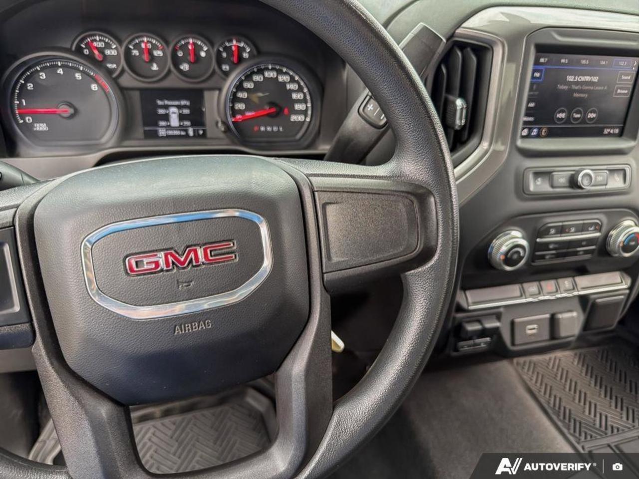 2020 GMC Sierra 1500 One Owner   Keyless Entry   Trailer Brake Controll Photo