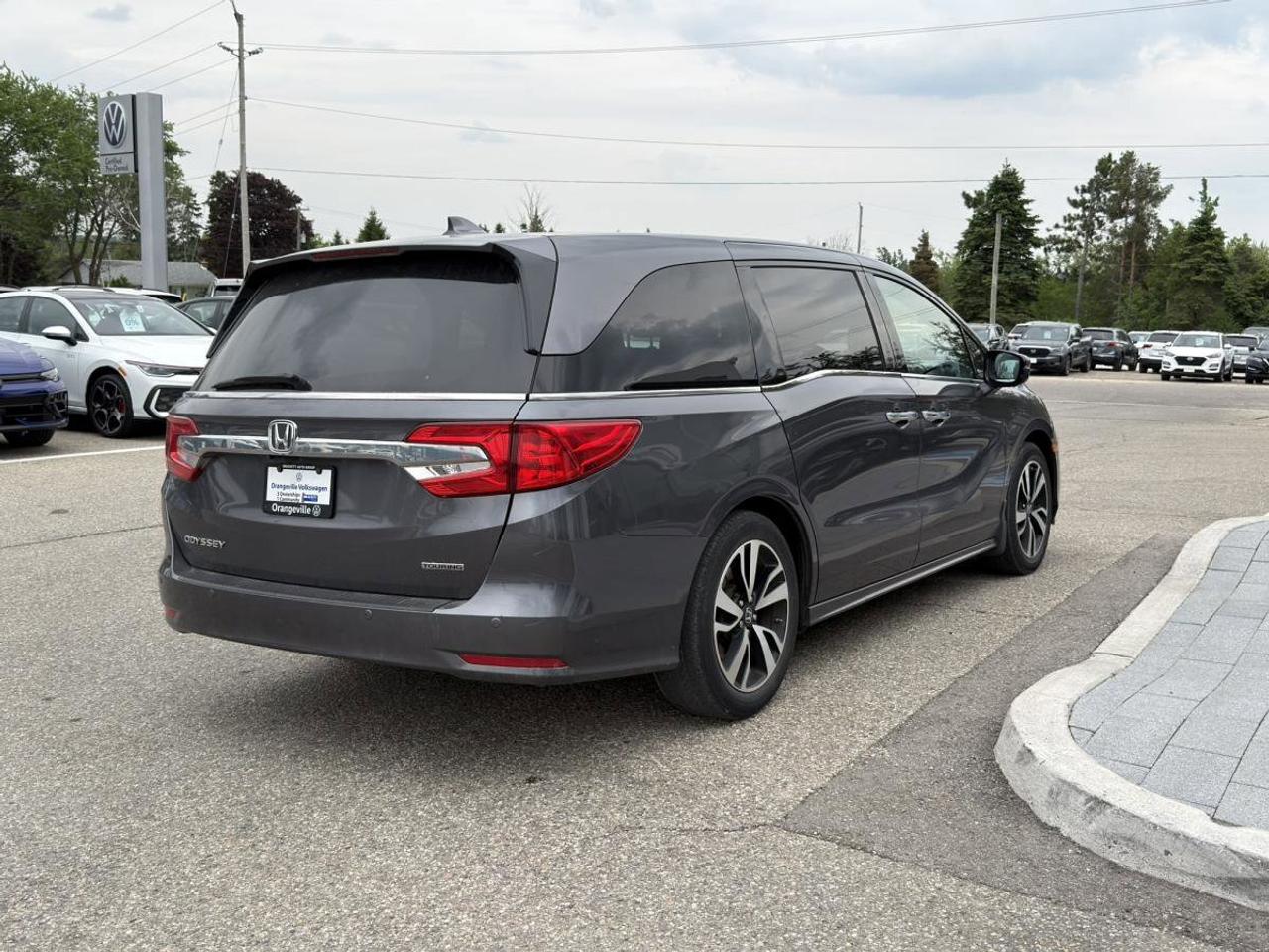 2020 Honda Odyssey Touring Auto Photo