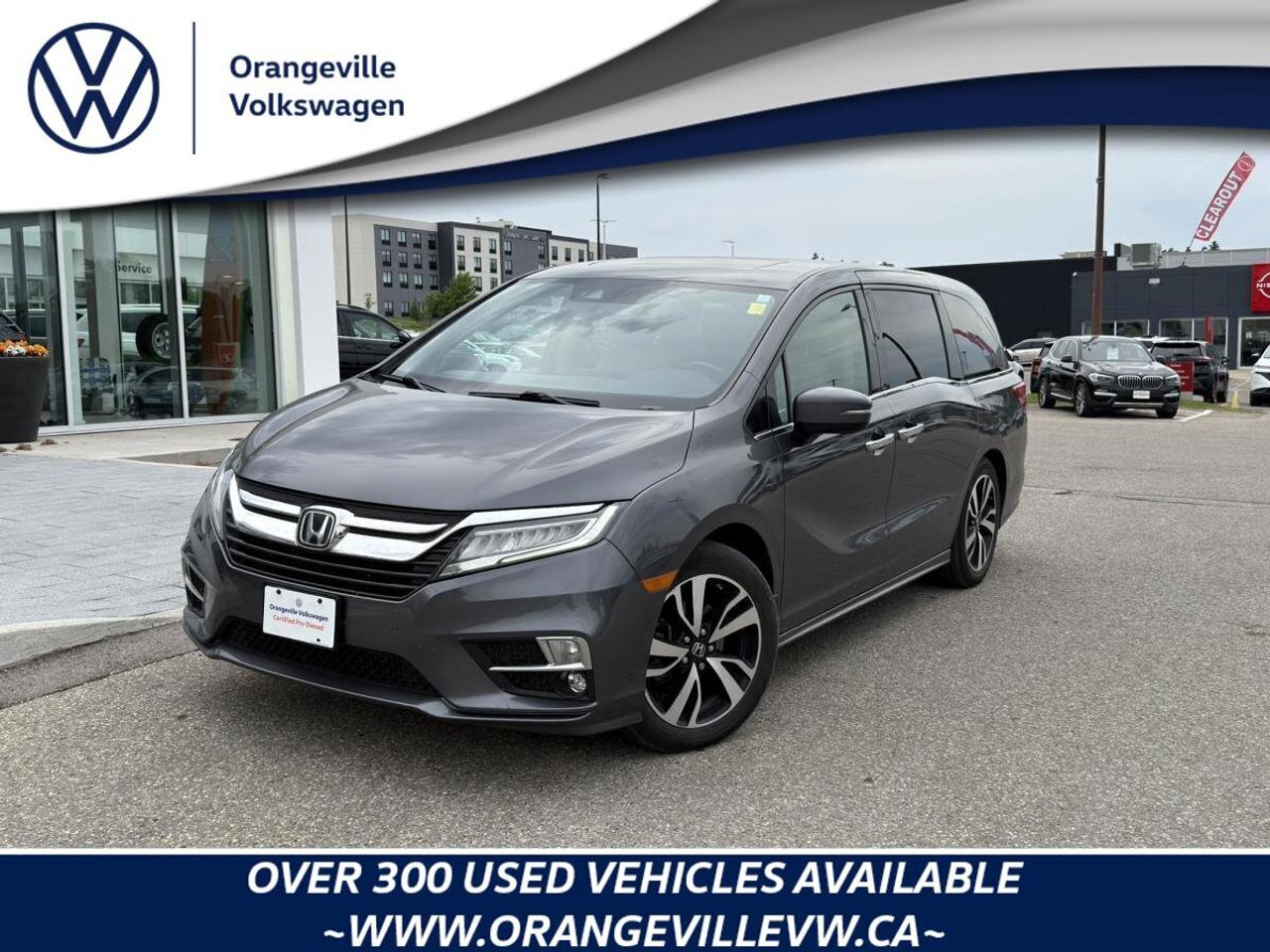 2020 Honda Odyssey Touring Auto Photo0