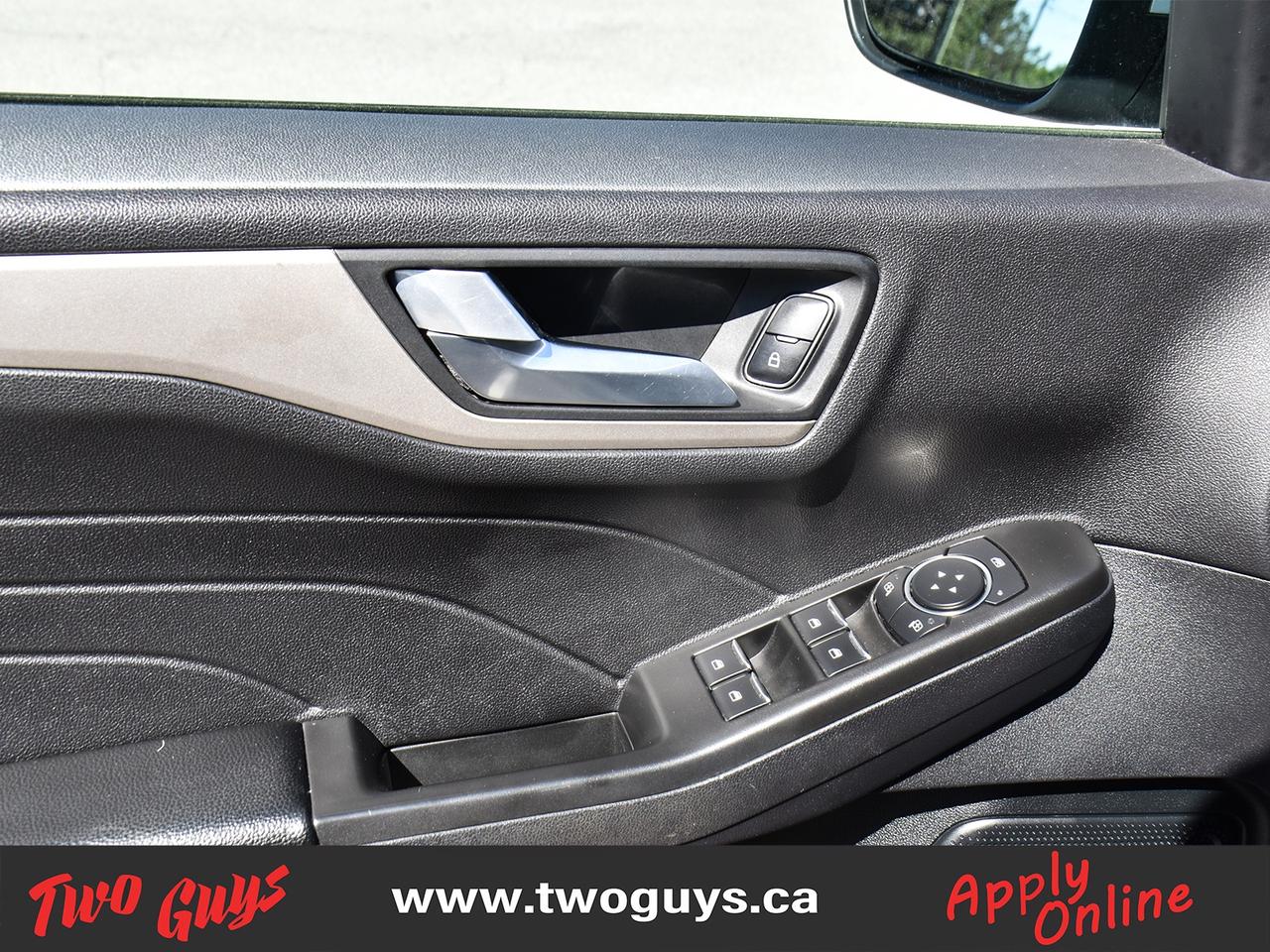 2021 Ford Escape SE AWD Back Up Camera Heated Front Seats/Wheel Photo