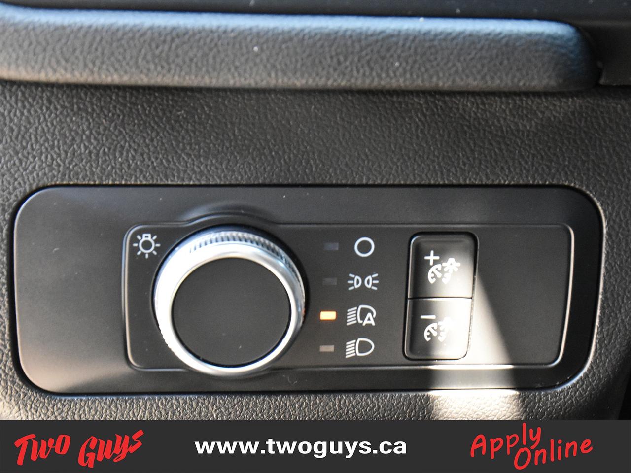 2021 Ford Escape SE AWD Back Up Camera Heated Front Seats/Wheel Photo