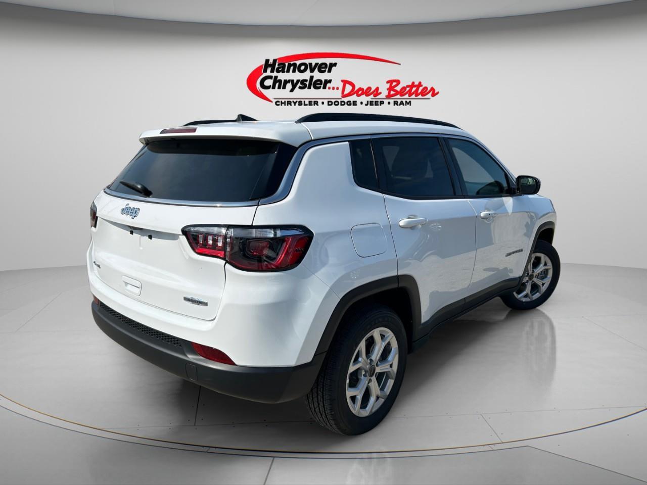 2025 Jeep Compass NORTH 4X4 Photo