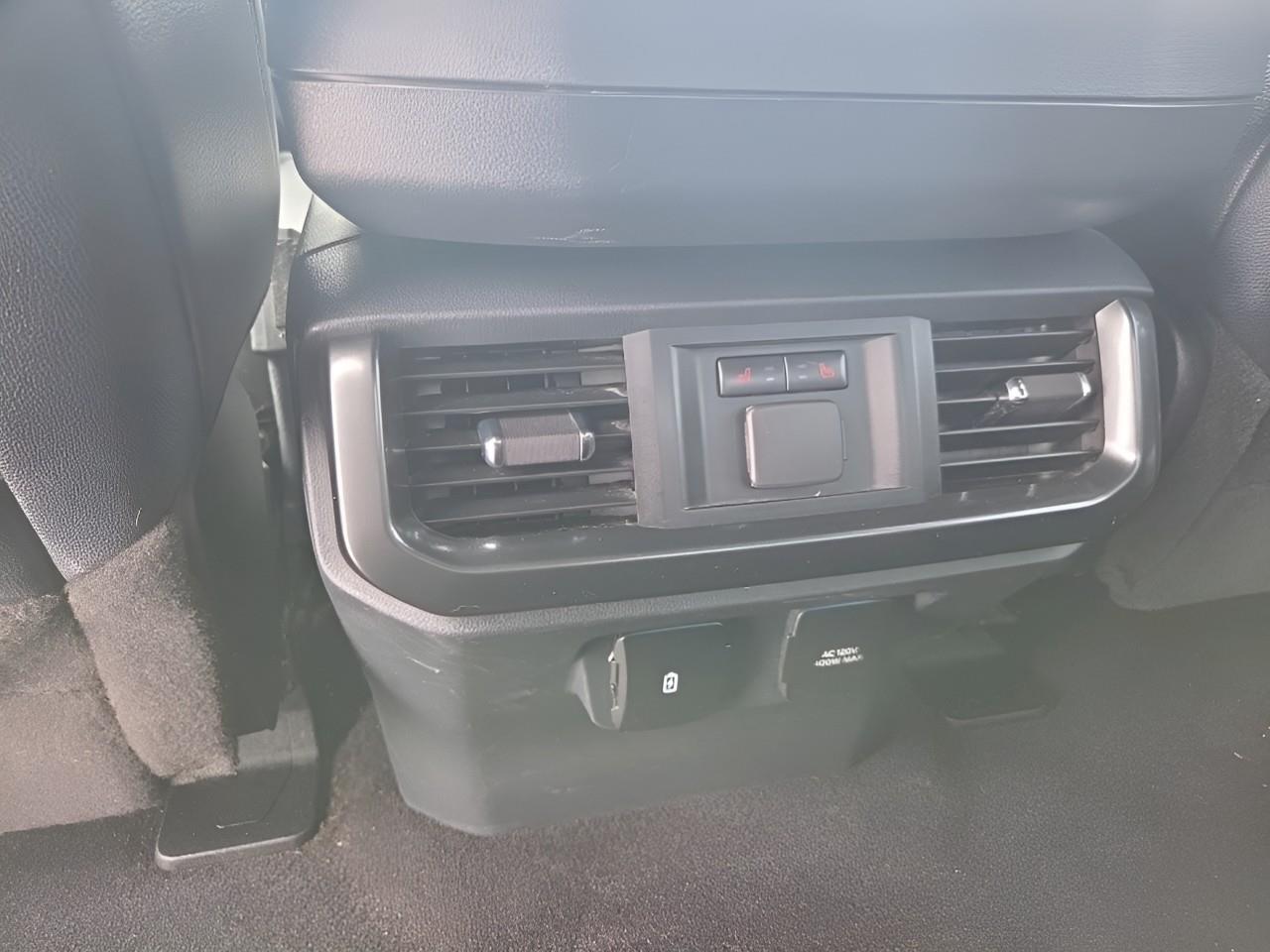2022 Ford F-150 Lariat 4WD SuperCrew 5.5' Box Photo