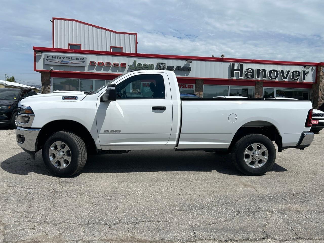 2026 RAM 2500 BIG HORN 4X4 REG CAB 8' BOX Photo