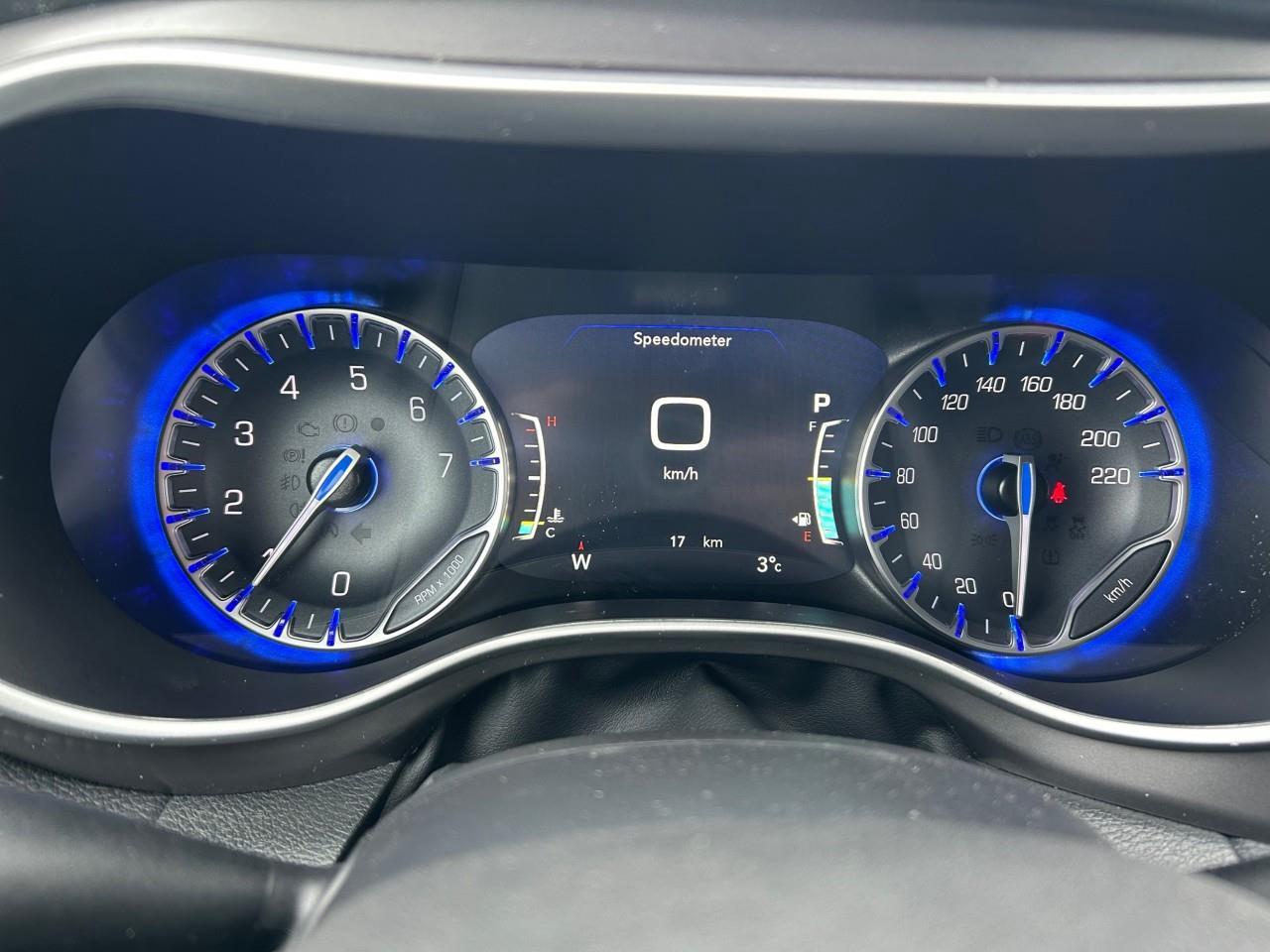 2026 Chrysler Pacifica Select FWD Photo