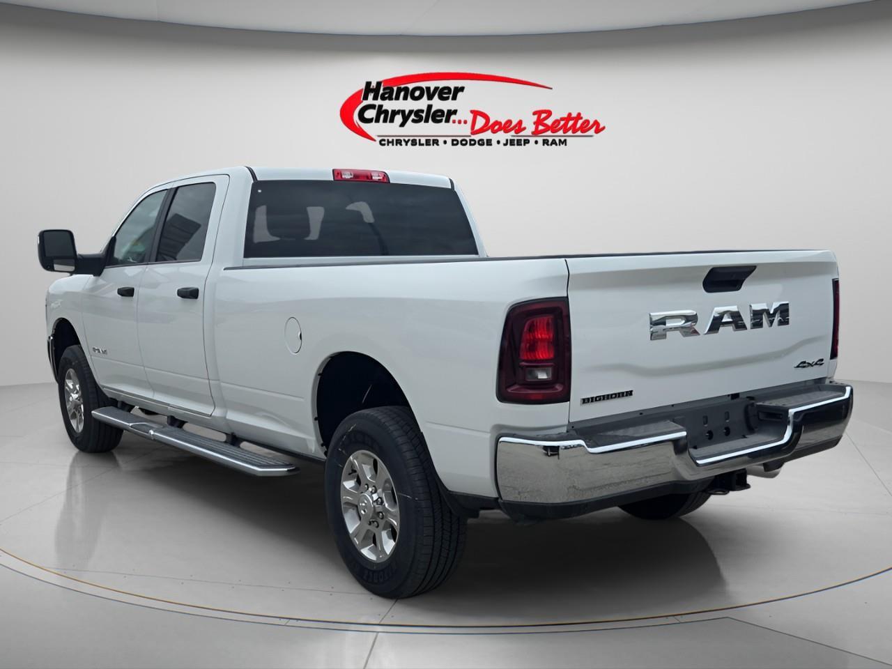 2026 RAM 3500 Big Horn 4x4 Crew Cab 8' Box Photo