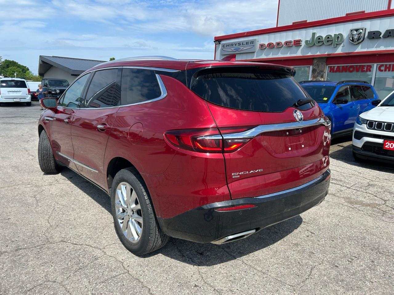 2020 Buick Enclave Essence AWD Photo