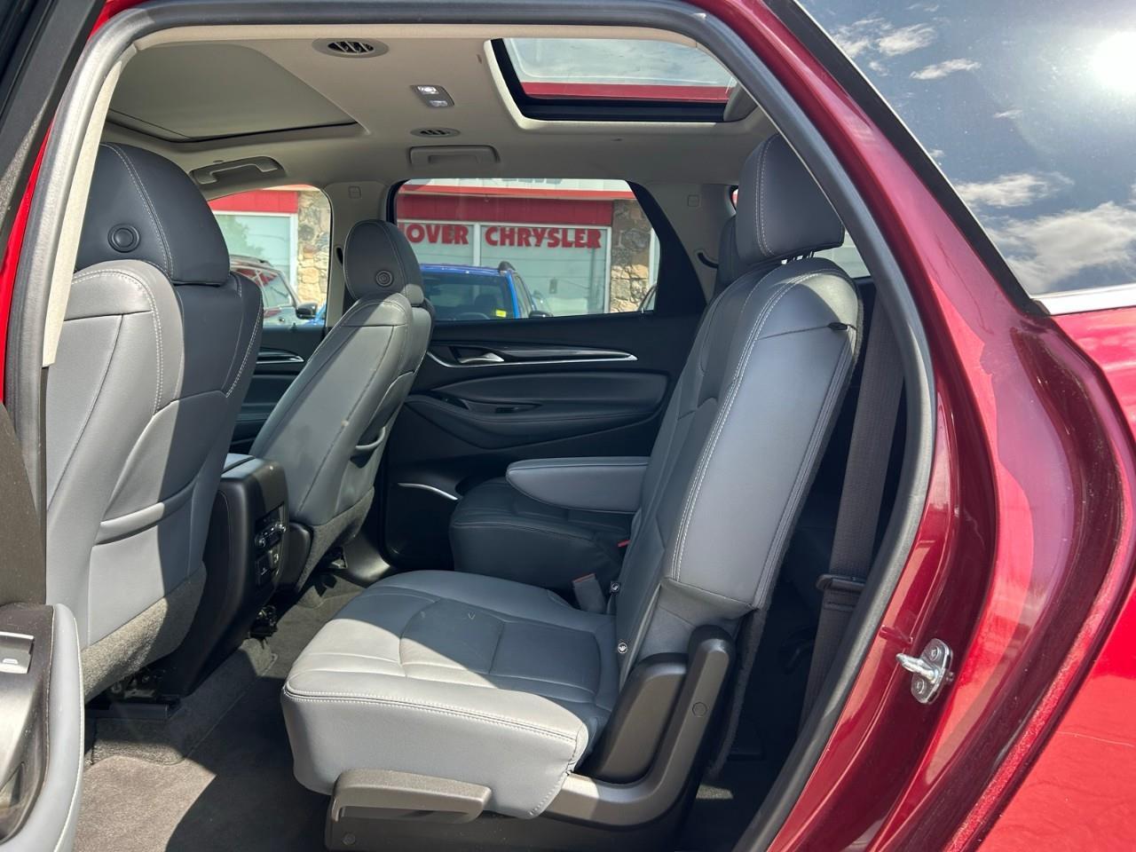 2020 Buick Enclave Essence AWD Photo