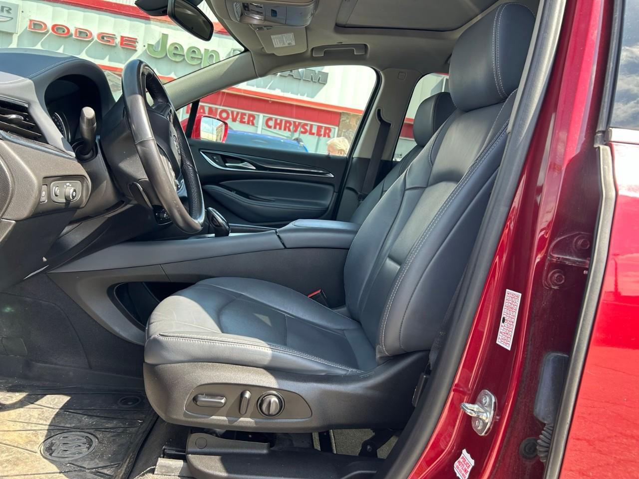 2020 Buick Enclave Essence AWD Photo