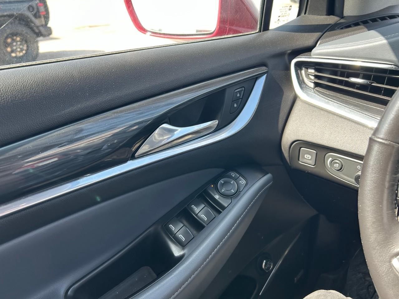2020 Buick Enclave Essence AWD Photo