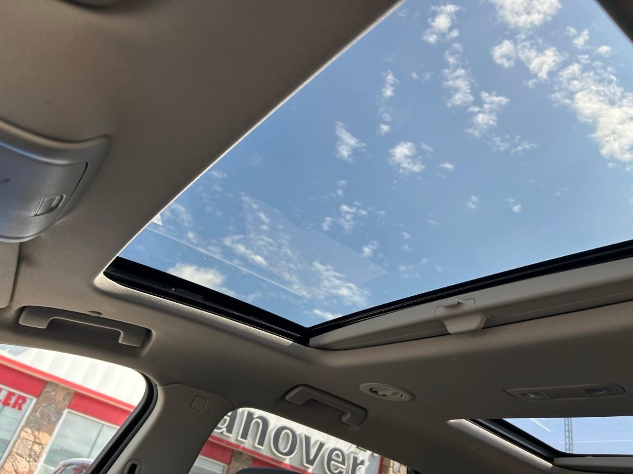 2020 Buick Enclave Essence AWD Photo