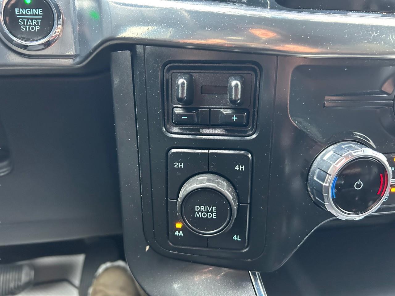 2022 Ford F-150 Lariat 4WD SuperCrew 5.5' Box Photo