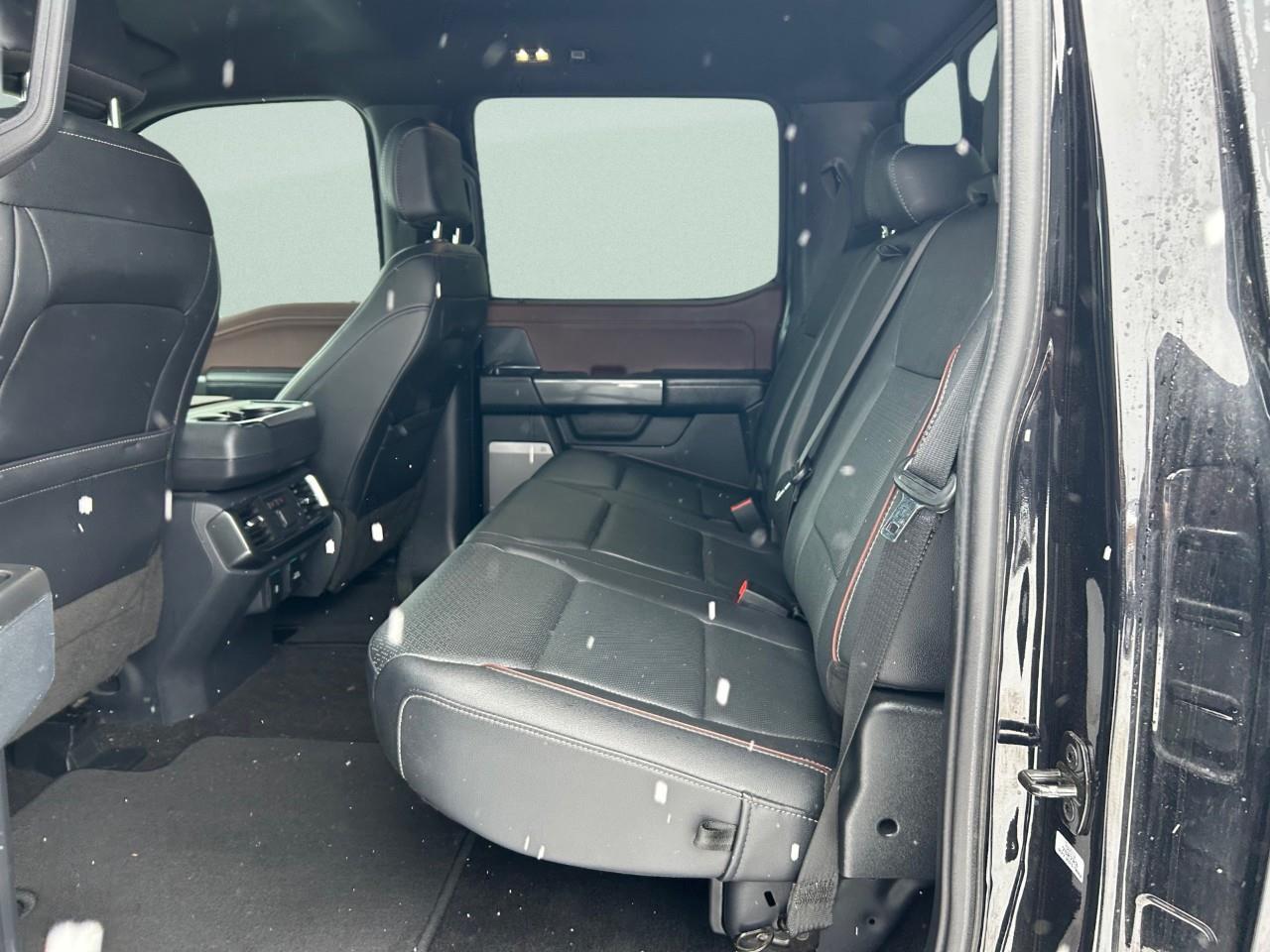 2022 Ford F-150 Lariat 4WD SuperCrew 5.5' Box Photo