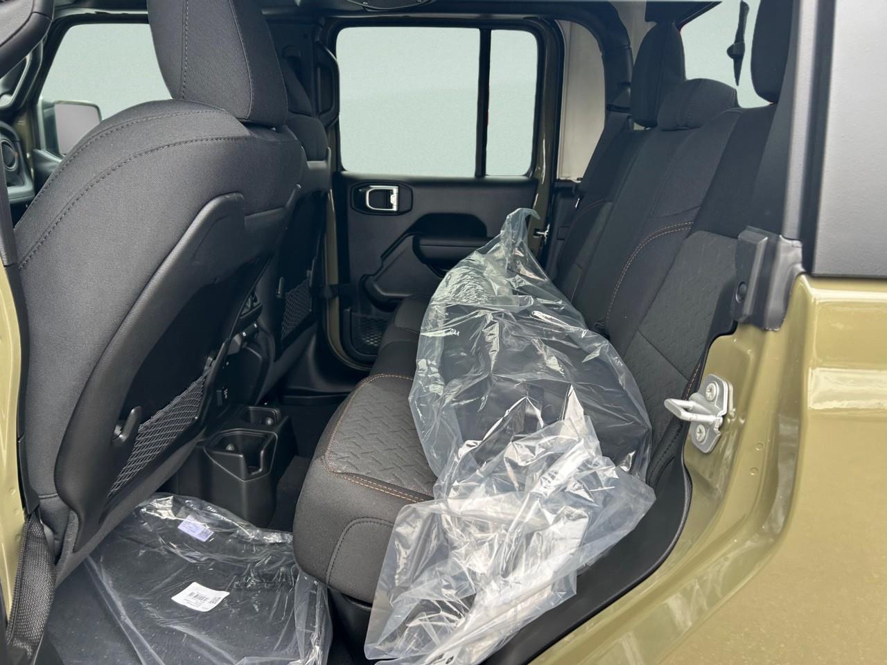 2026 Jeep Gladiator Mojave 4x4 Photo