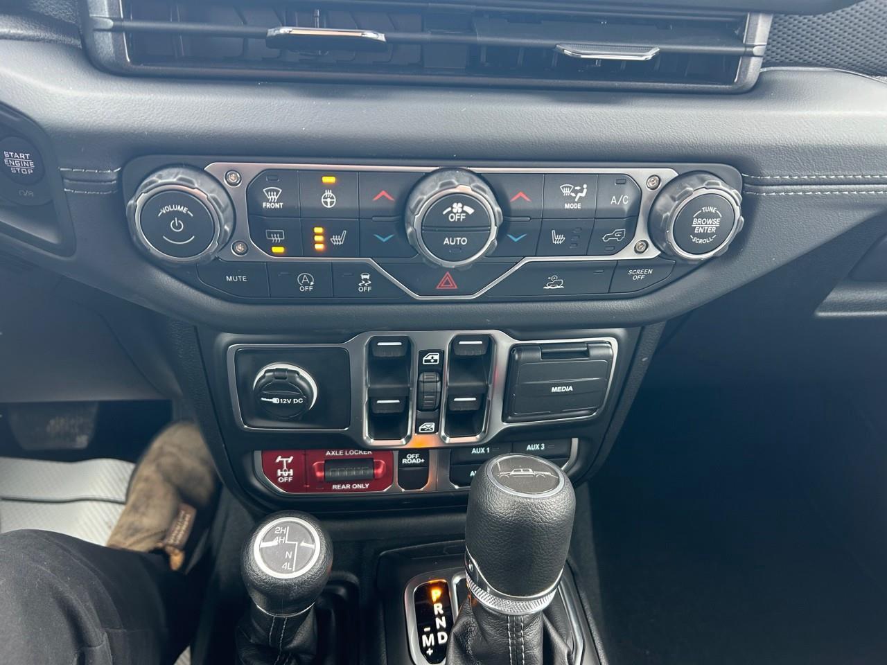 2026 Jeep Gladiator Mojave 4x4 Photo