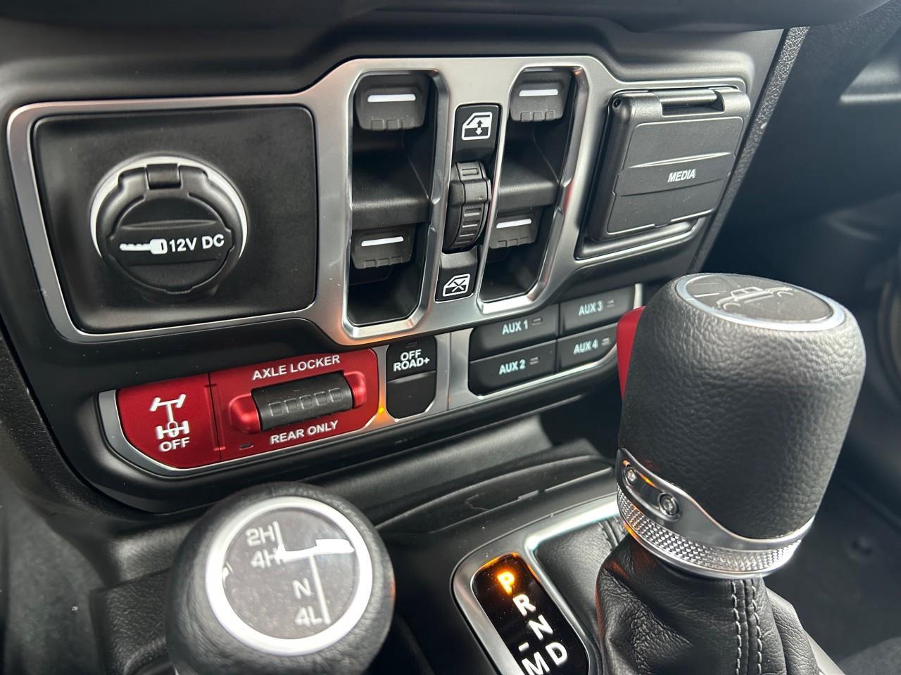 2026 Jeep Gladiator Mojave 4x4 Photo