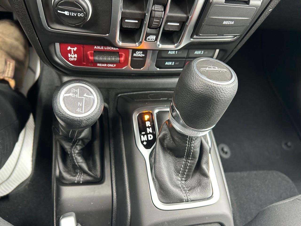 2026 Jeep Gladiator Mojave 4x4 Photo