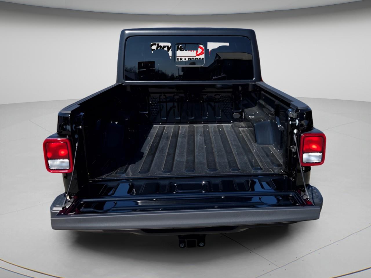 2026 Jeep Gladiator Willys 4x4 Photo