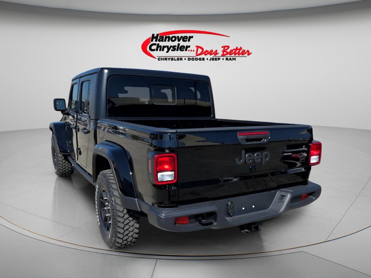 2026 Jeep Gladiator Willys 4x4 Photo