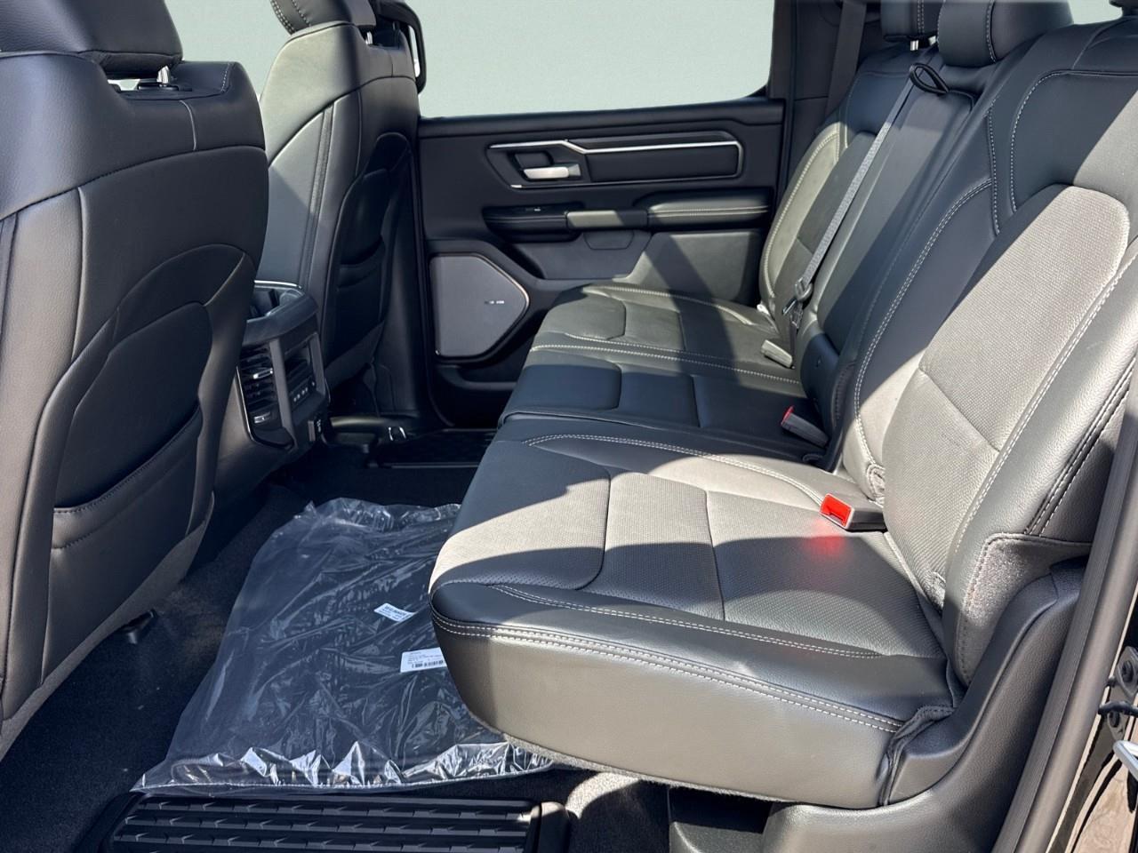 2026 RAM 1500 SPORT 4X4 CREW CAB 5'7" BOX Photo