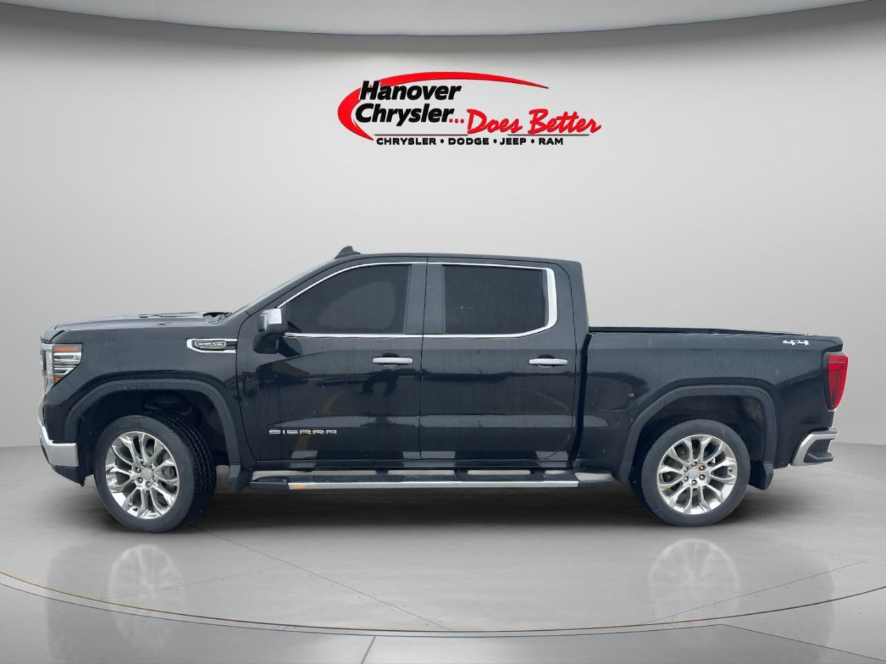 2024 GMC Sierra 1500 Crew Cab Short Box 4-Wheel Drive SLT Photo