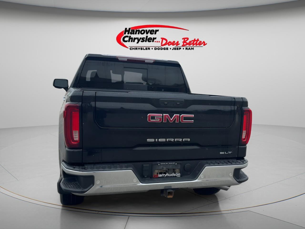 2024 GMC Sierra 1500 Crew Cab Short Box 4-Wheel Drive SLT Photo4